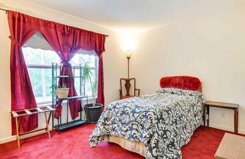 Woodsy Ballston Spa Home 4 Mi to State Park! - Foto 23