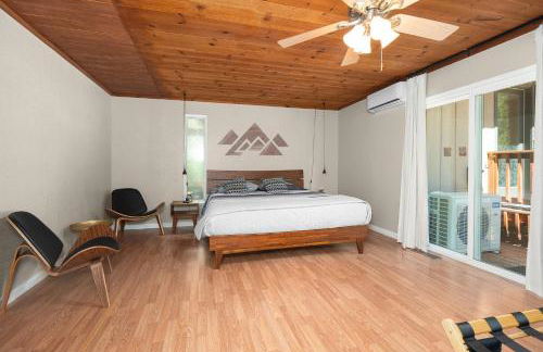 Yosemite+5BR+Views+Hot Tub+Pets - Foto 32