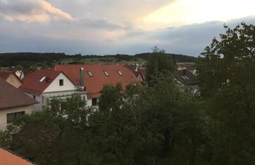 Modernes 65qm Dachstudio im alten Bauernhaus - perfekt für Wandern Bikes Feiern - Foto 6