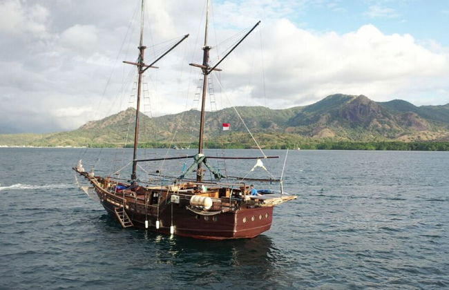 Komodo Pirate Boat - Phinisi Liveaboard - Foto 65
