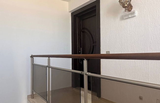 Luxury Rooftop Wifi, Ac, Outdoor Barbecue - Photo 16