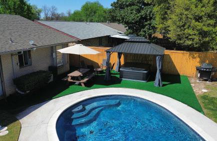 Holiday 4BR 2BA Home with Pool, Hot Tub, Fire Pit - Foto 8