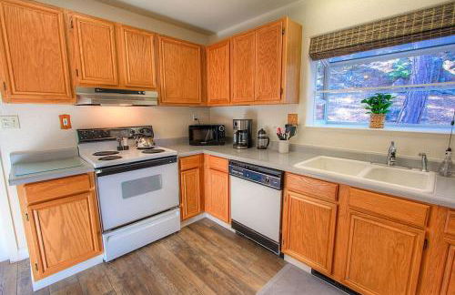 NVH0823 - Sadies Hustle home - Photo 10