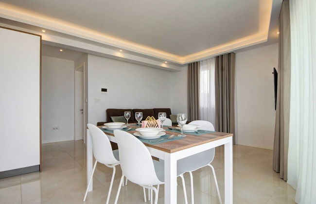 Luxury Penthouse With Private Pool and sea Views, Sleeps 6 - Photo 22