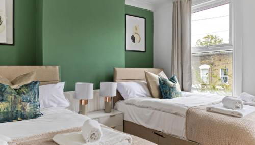 Parea Living - Hackney, 4-Bedroom Victorian House w Big Garden - Foto 2