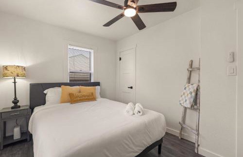 Monticello Cottage in Tulsa - Photo 8