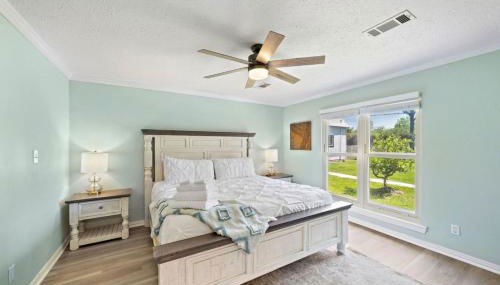 Sprawling estate with private pool and game room and guest house - Foto 2