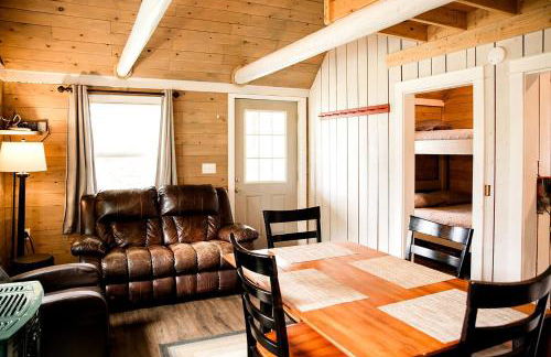 The Spruce Haven Cabin in Portage Lake, ME - Foto 14