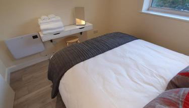 Luxurious Luton town center flat with free parking - Foto 3