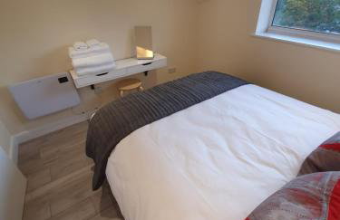 Luxurious Luton town center flat with free parking - Foto 3