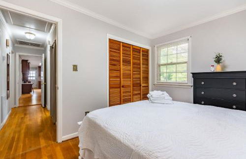 Southern Charm 2BR Greensboro Nest - Foto 23