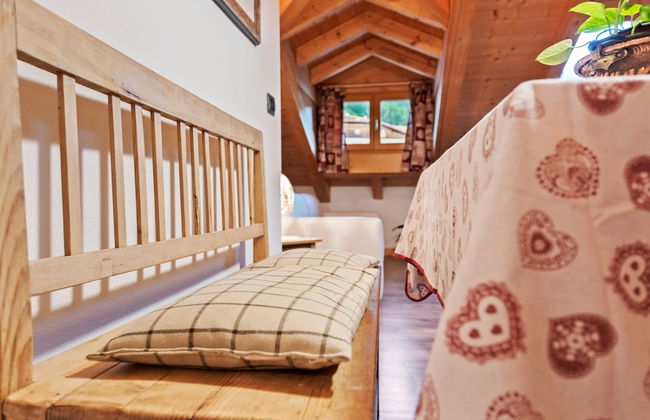 Belvilla by OYO Charming Apartment in Brez With TV - Foto 6