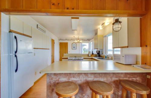 Rustic Coastal Smith River Cottage with Ocean Views! - Foto 12