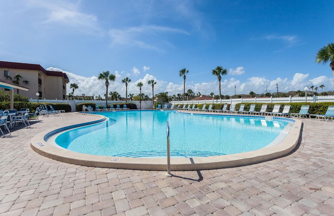 Ocean & Racquet by Distinctive Beach Rentals - Photo 35