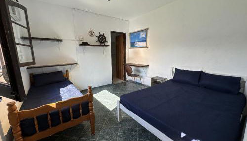 Baleia Pé na Areia - Foto 1