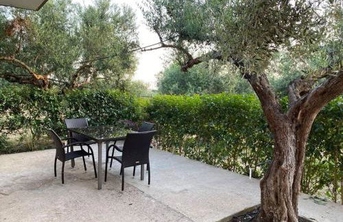 Rustic- Chic Villa in a Private Olive Grove - Filiatra - Foto 2