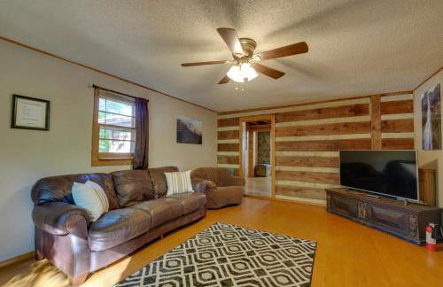 Relax By the Fire Family Gem with Porch in Afton! - Foto 4