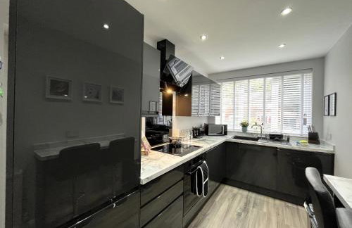 Modern 3-bed stay-away-home sleeps 6 nr Manchester - Foto 2