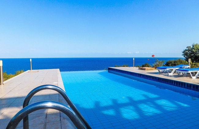 Detached Villa, Private Heated Pool, Outstanding Sea Views, Sleeps 6, Free Wifi - Foto 35