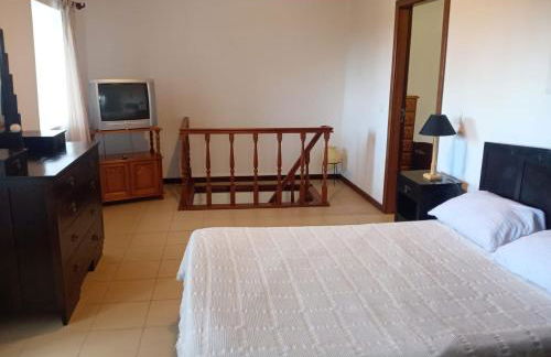 Silveira's Home - Photo 8