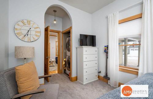 Lake Life Getaway - Condo near downtown! - Foto 2