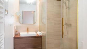 Le Riviera Port Cergy - Elégant Duplex étoilé - Foto 4, towels, Shower