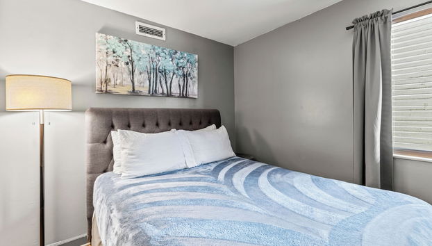 Smokys 2br Condo w/ Pools, Spas & Scenic Views! - Foto 4, Habitación