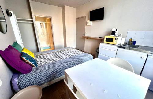 Beau Studio 2 en Centre Ville de Niort au calme proche Gare - Foto 5