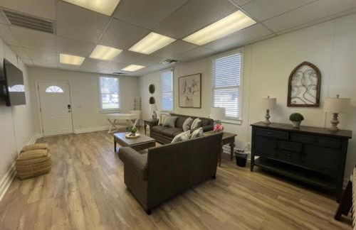 Serene 3BR Pet-Friendly Getaway Near Cartersville - Photo 44