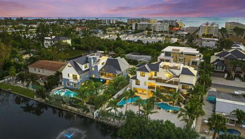 Salty Manor Estate - Foto 3