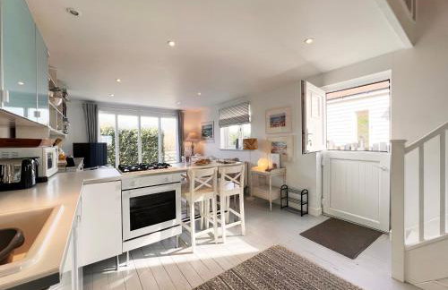 Spinney's Boathouse by The Suffolk Cottage Collection - Photo 4