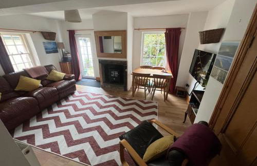 Robinsons Cottage, central and quiet - Foto 1