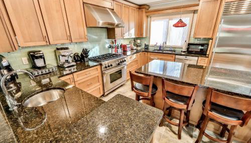Mountain house w/ stunning views & gourmet kitchen - Foto 2