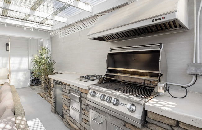 Steps to the Beach, Firepit & Patio Long-term Newport Beach Stay Coastal Cove - Foto 4