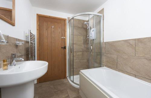 Hot Tub Bungalow - Close to Portreath - Free WiFi - Free Parking - Pet Friendly - Foto 22