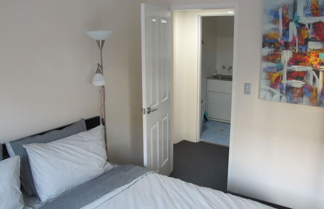 Sleek apartment Unit 87 - Photo 8