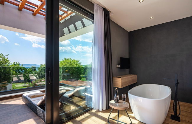 Luxury Villa With Private Indoor and Outdoor Pool - Foto 17