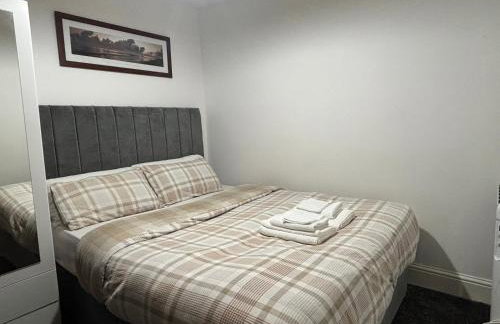 1 Bedroom Flat - Manchester Airport Apartment - 7 mins to MAN - Staycations & Business stays! - Foto 9