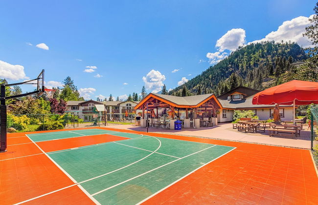 Icicle Village Blizzard Pool Parking - Foto 13