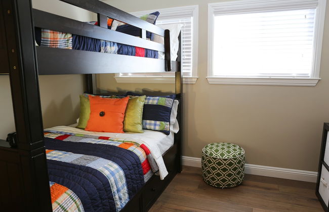 Upscale 6 Bed, 5 Ba, New Pool W/jacuzzi, 1/2 Mile Walk to Disney - Foto 12