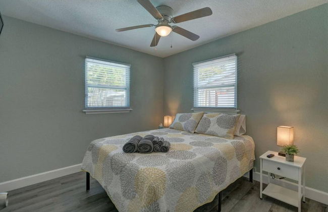 Heated Pool Close to St Pete Tampa Pet Friendly - Foto 28