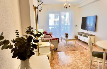 Cozy 2 bedroom apartment near Los Locos Beach - Foto 1