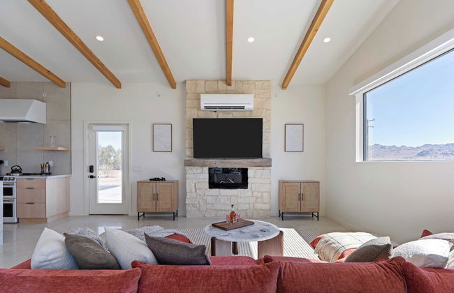 Private Pool, Hot Tub, Firepit Modern Oasis Blue Mirage by Avantstay - Foto 17