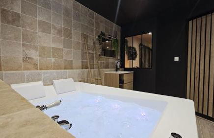 LUXURY VENDÔME - Loft - suite de luxe - Jacuzzi - Appartement entier - Foto 14