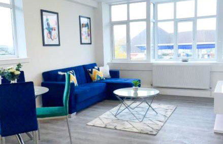 The Felix Apartments - 2 Bedrooms - WIFI - FREE Parking - Photo 16