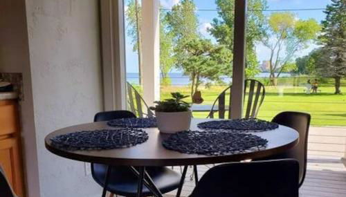 Beachside Condo Downtown with Lake Michigan Views - Foto 2