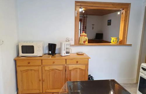 Maison charmante avec vue sur la montagne à Saint-Anthème - Foto 12