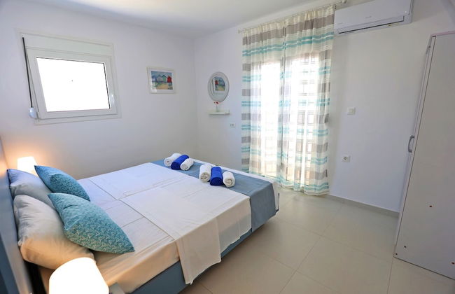 Xenos Villa 7 With a Private Pool Near the sea - Photo 5