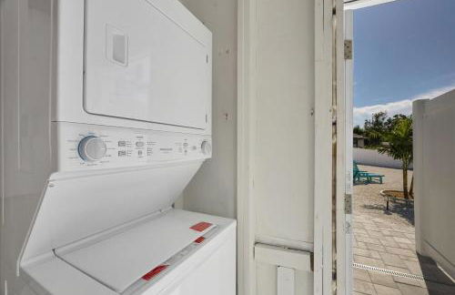 1 BR, Heated POOL, 1 Mile direct gulf access, GREAT Location, Dockage , Apt C - Foto 12