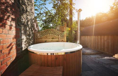 Romantic Croft with Private Hot Tub - Foto 12